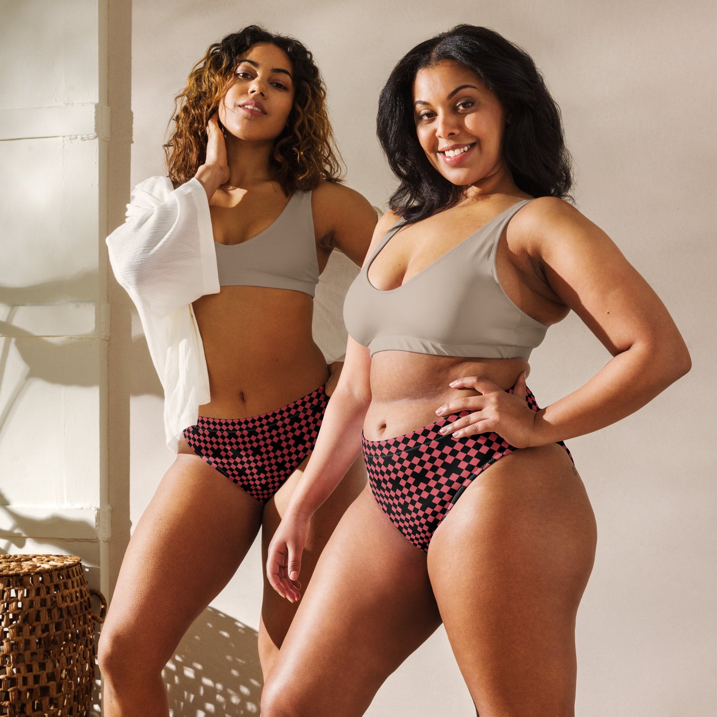 Red & Black Diamond Mosaic High-Waisted High-Cut Tucking Panty